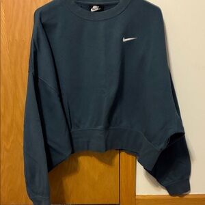 Women’s Sz SM Nike blueish/gray cropped sweatshirt.